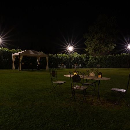 Agriturismo Il Sasso Анґ'ярі Екстер'єр фото