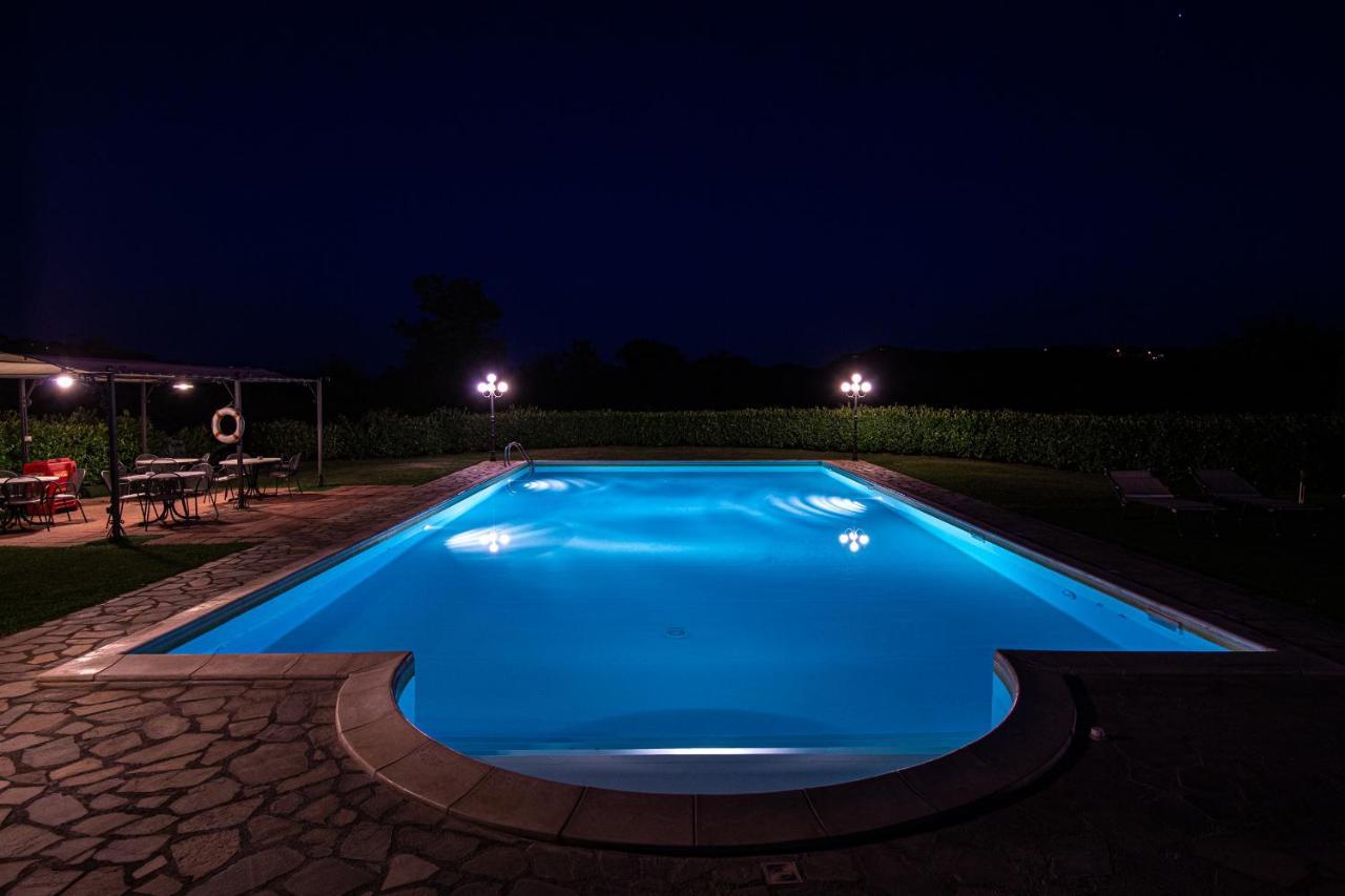 Agriturismo Il Sasso Анґ'ярі Екстер'єр фото