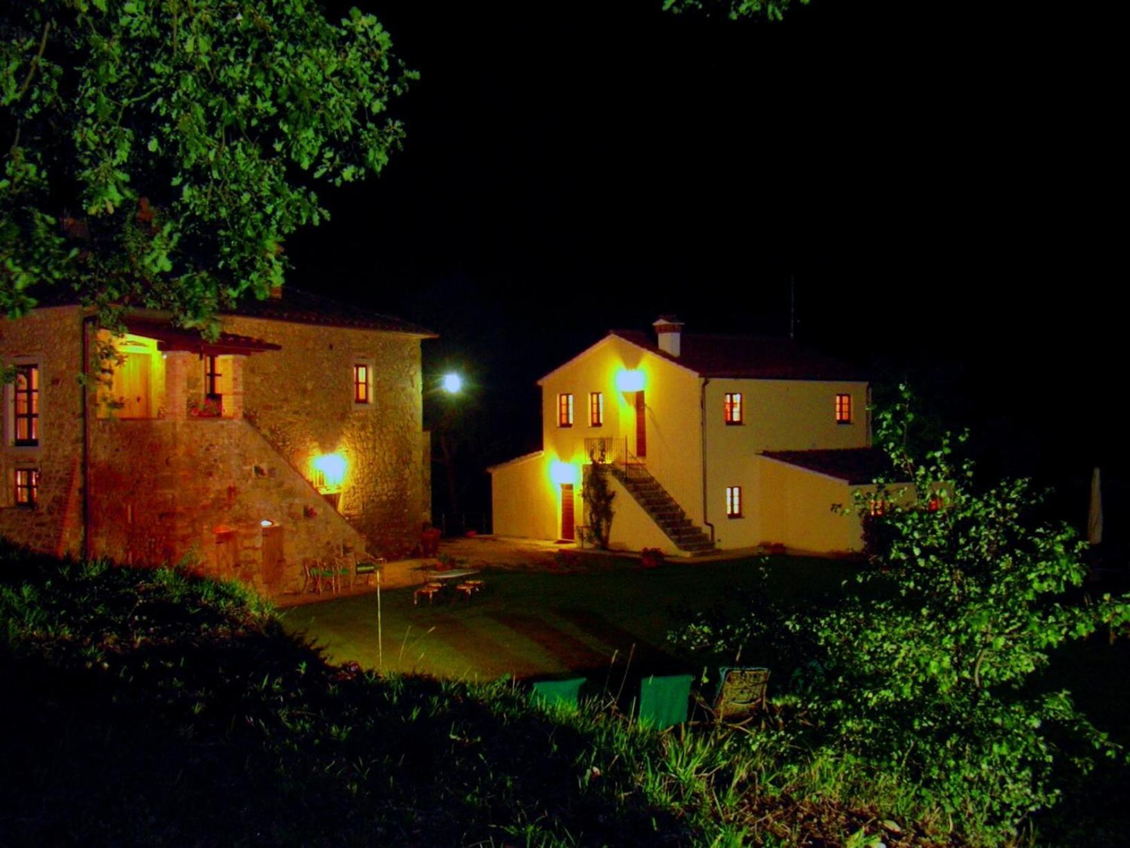 Agriturismo Il Sasso Анґ'ярі Екстер'єр фото