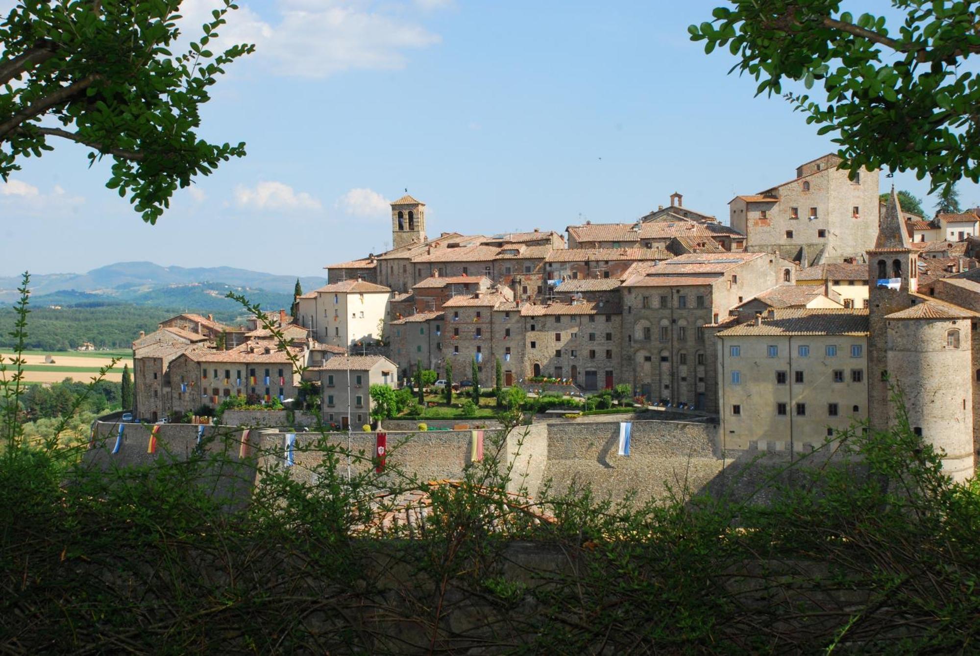Agriturismo Il Sasso Анґ'ярі Екстер'єр фото