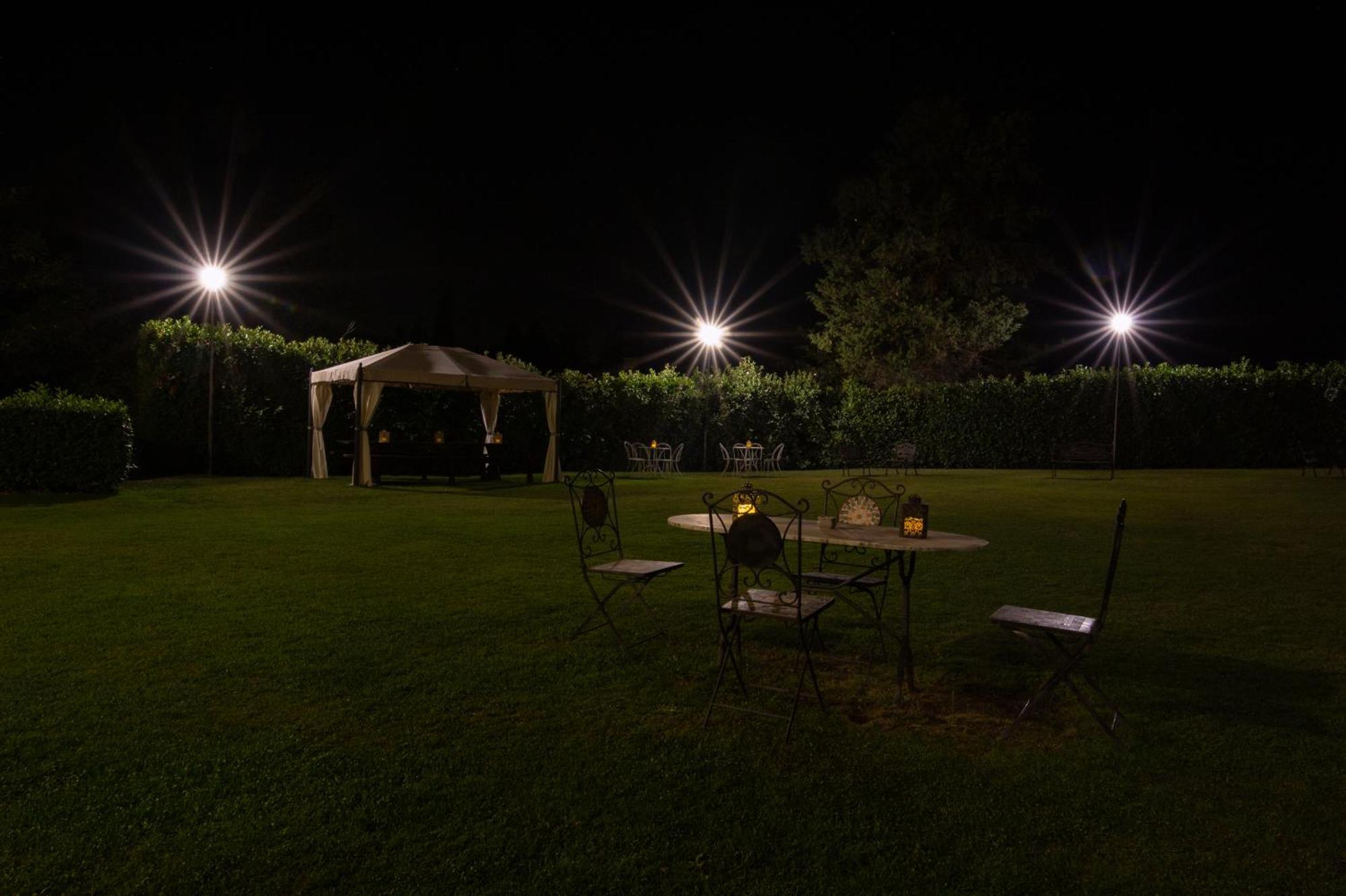 Agriturismo Il Sasso Анґ'ярі Екстер'єр фото