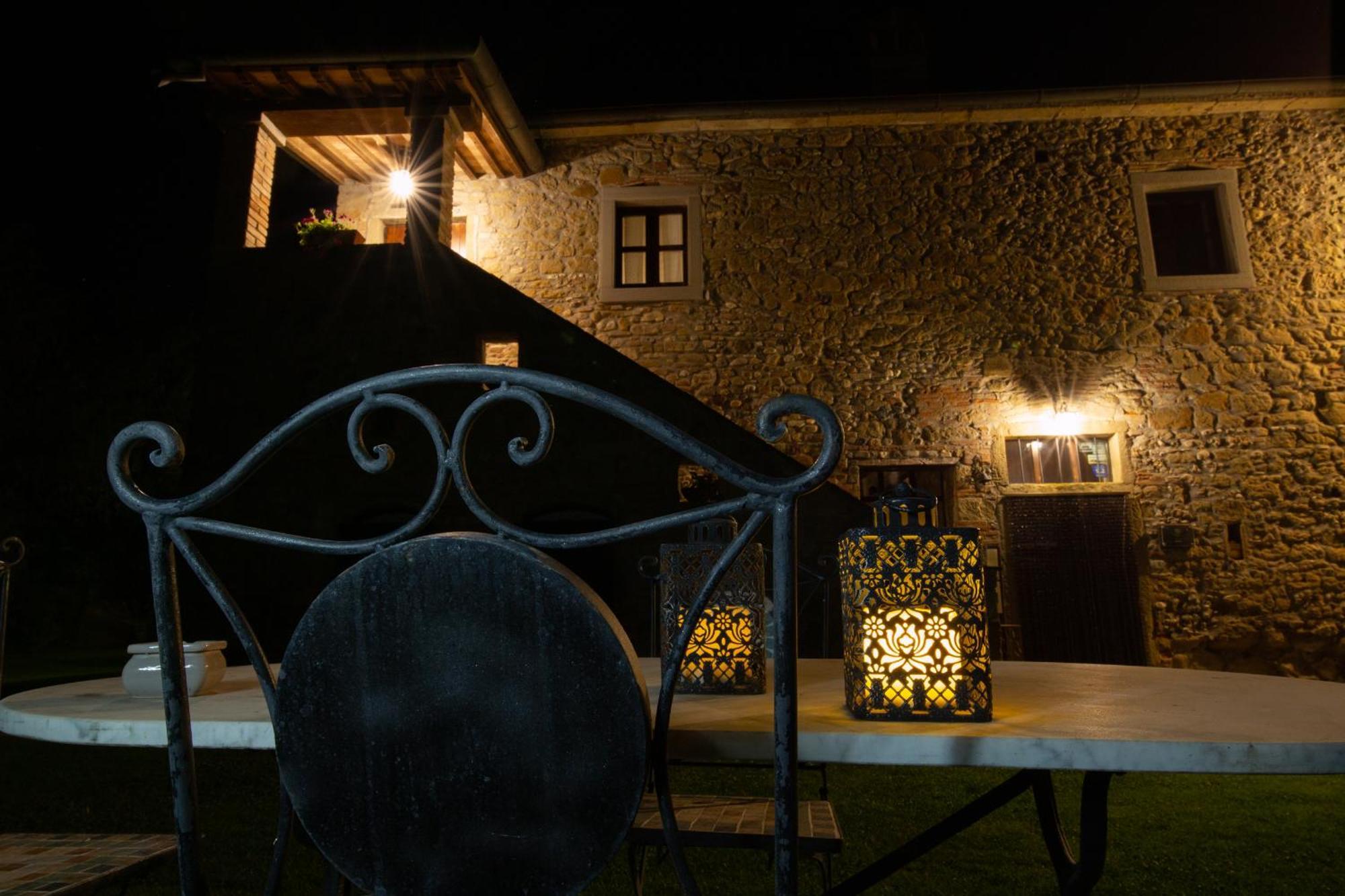 Agriturismo Il Sasso Анґ'ярі Екстер'єр фото