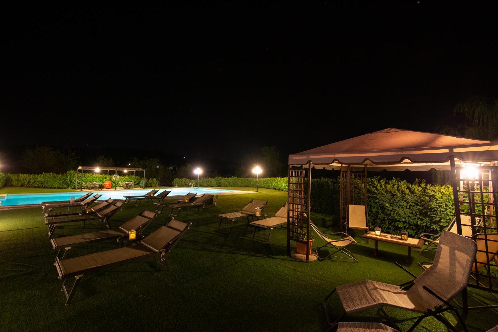 Agriturismo Il Sasso Анґ'ярі Екстер'єр фото