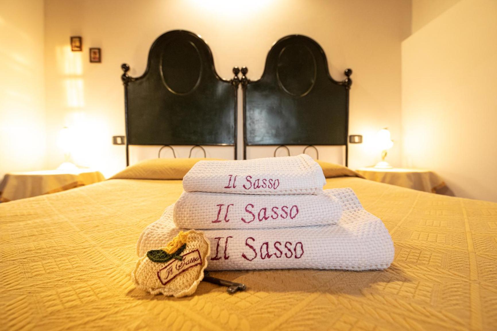 Agriturismo Il Sasso Анґ'ярі Номер фото
