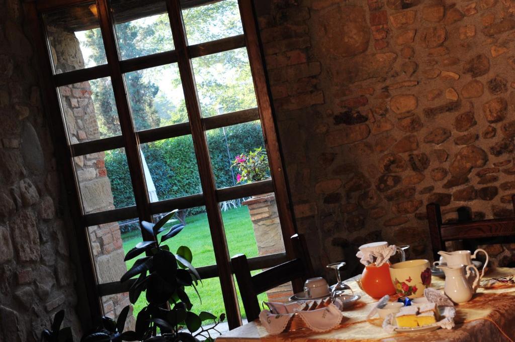 Agriturismo Il Sasso Анґ'ярі Екстер'єр фото