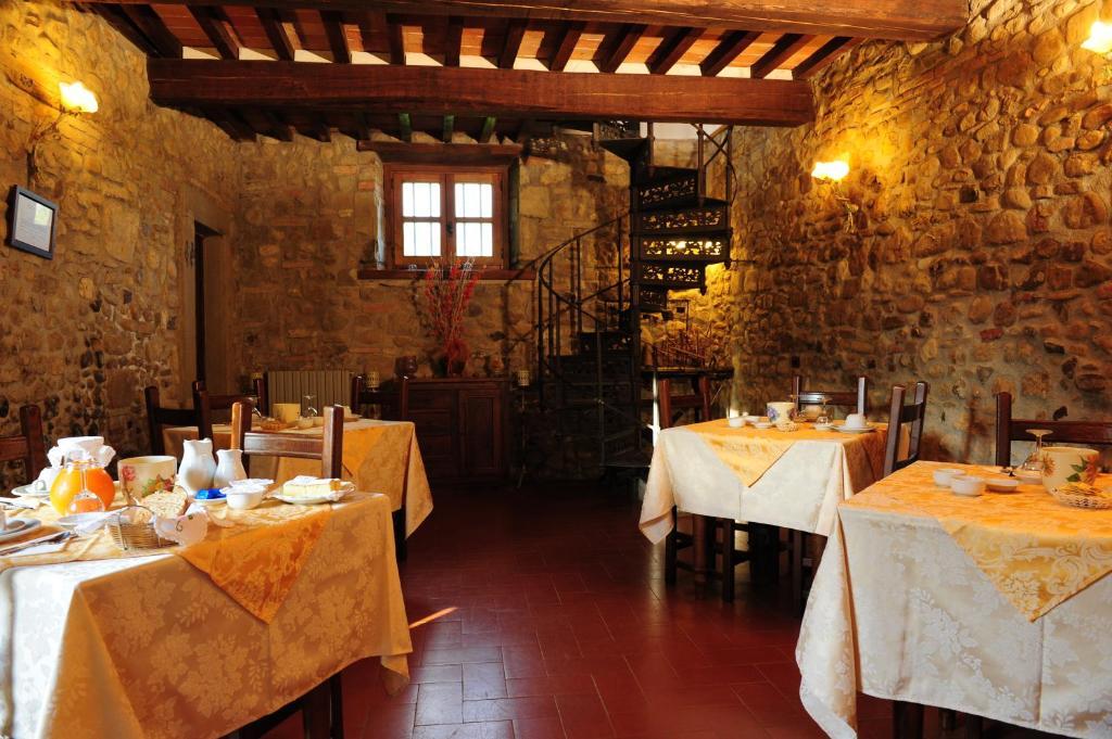 Agriturismo Il Sasso Анґ'ярі Екстер'єр фото