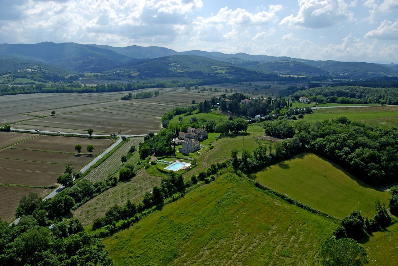 Agriturismo Il Sasso Анґ'ярі Екстер'єр фото